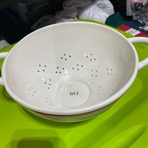 Rae Dunn Colander, red line